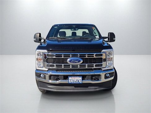 Used 2023 Ford F350 XLT w/ FX4 Off-Road Package image 2