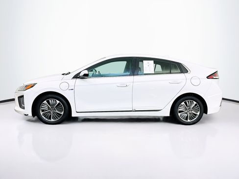 Used 2020 Hyundai Ioniq SEL image 4