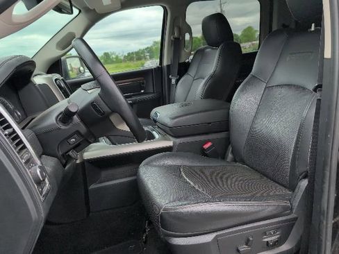 Used 2016 RAM 1500 Laramie AWD/4WD image 10