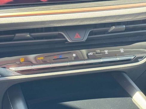 Used 2024 Buick Envision Sport Touring image 26