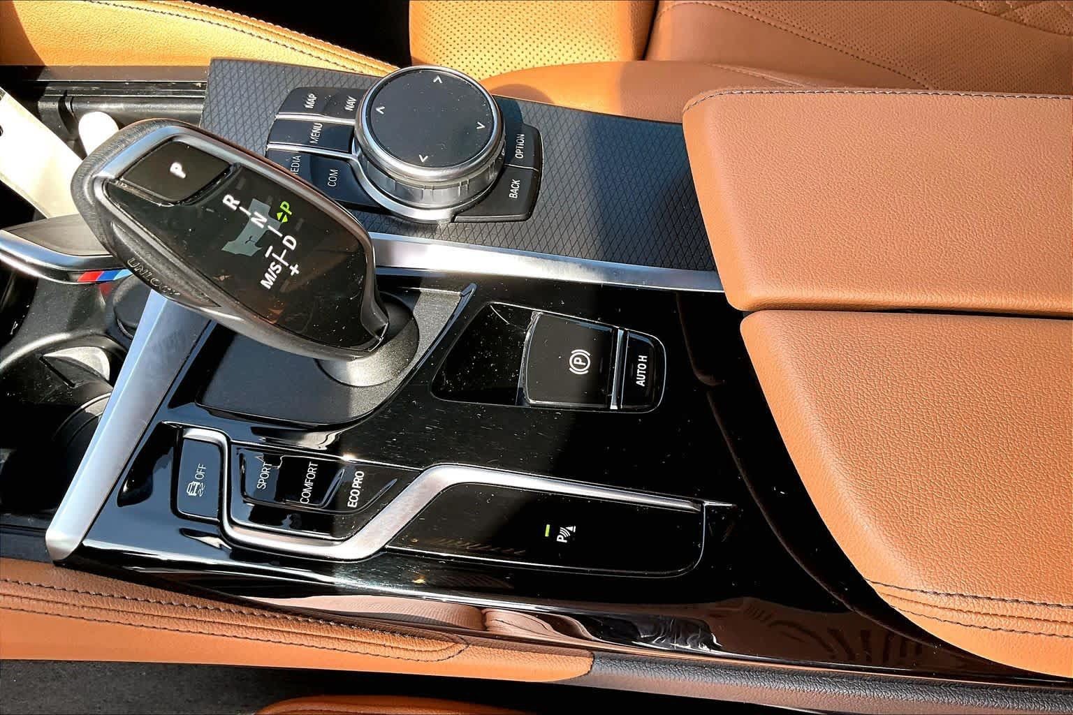 Used 2023 BMW 530i w/ M Sport Package RWD image 17