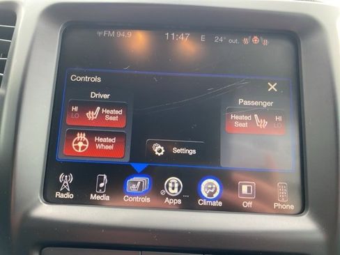 Used 2016 Jeep Cherokee Latitude w/ Cold Weather Group image 29