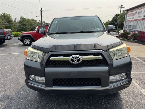 Used 2011 Toyota 4Runner SR5 image 3