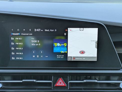 Used 2025 Kia Niro EX image 18