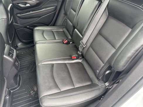 Used 2022 GMC Terrain SLT w/ Infotainment Package II AWD/4WD image 35