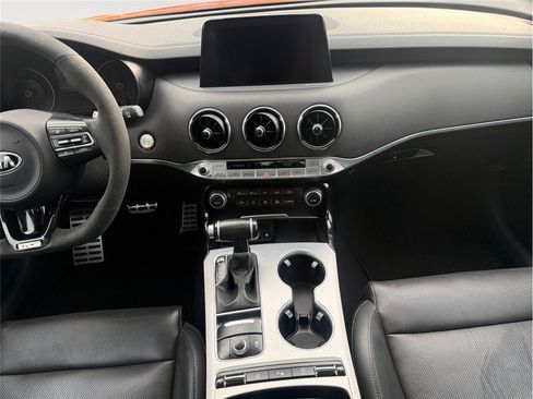 Used 2019 Kia Stinger GTS AWD/4WD image 10