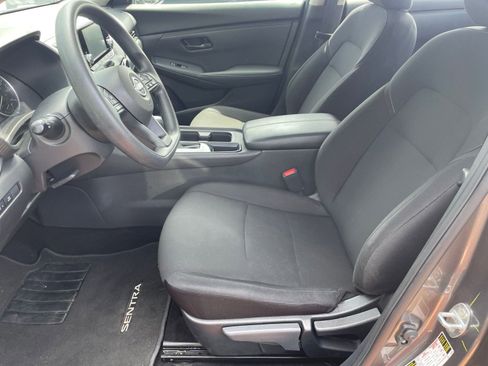 Used 2025 Nissan Sentra S FWD image 24