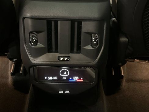 Used 2025 BMW X3 xDrive30i AWD/4WD image 14