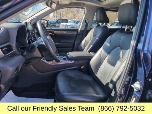 Certified 2021 Toyota Highlander Limited image 11