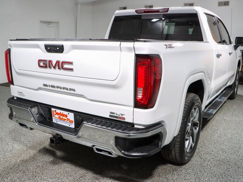 Used 2024 GMC Sierra 1500 SLT AWD/4WD image 7