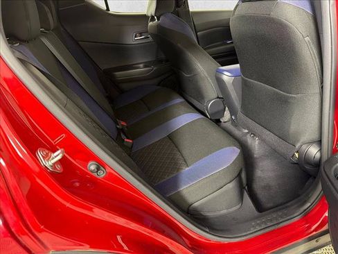 Used 2020 Toyota C-HR XLE FWD image 15