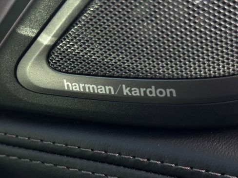 Used 2019 BMW 740i w/ Executive Package RWD image 4