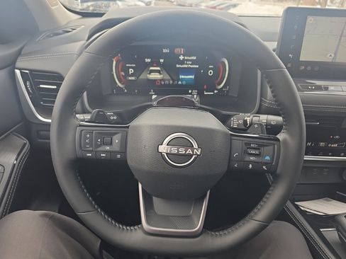 New 2026 Nissan Rogue Platinum image 19