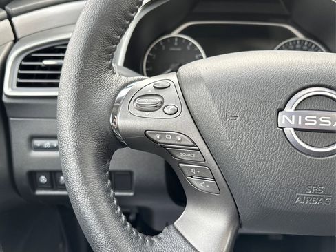 Used 2024 Nissan Murano SV image 34