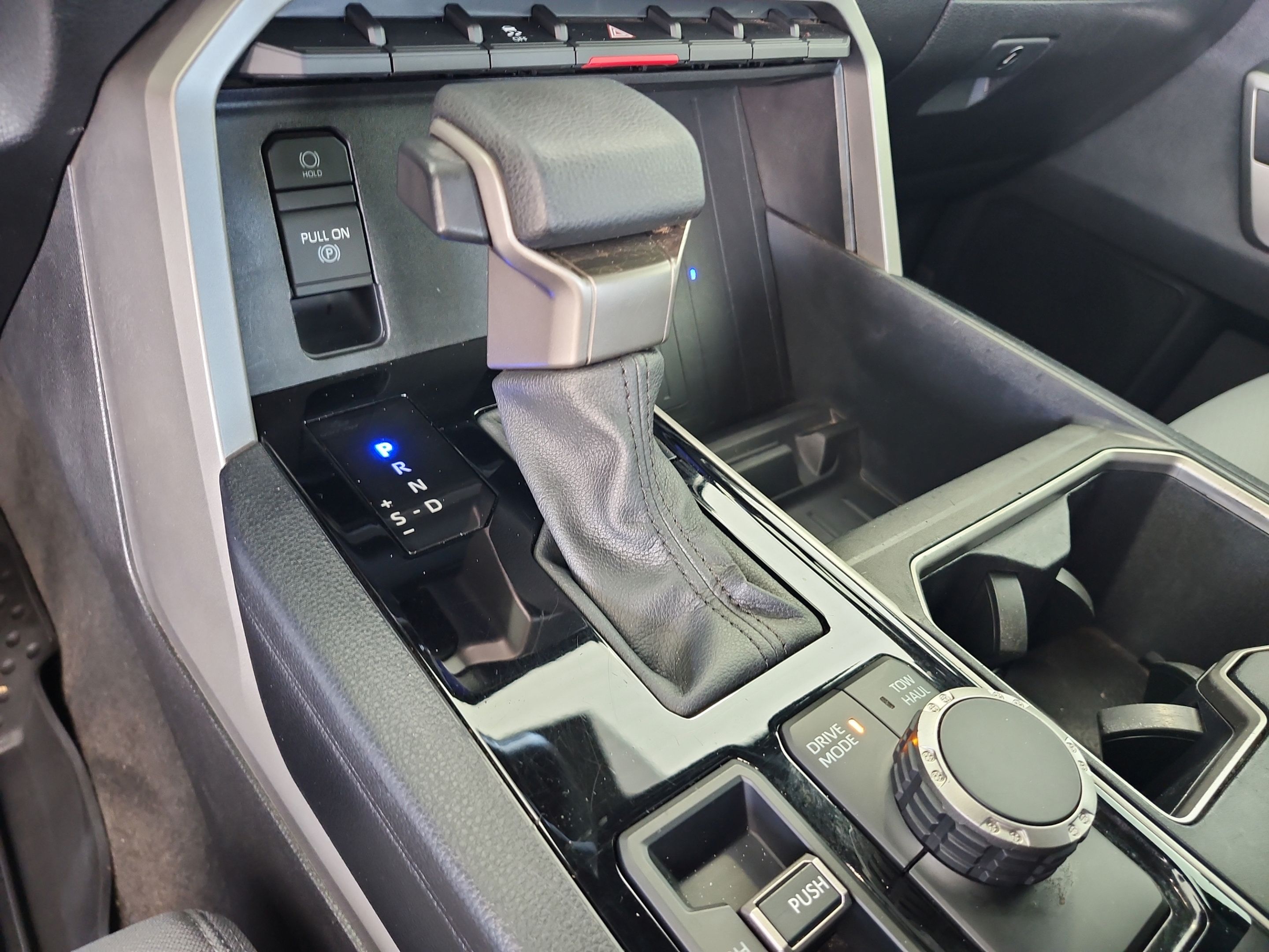 Used 2025 Toyota Tundra SR5 AWD/4WD image 14