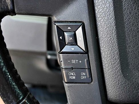 Used 2011 Ford F150 XLT w/ XLT Convenience Pkg RWD image 13