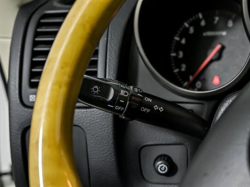 Used 2005 Lexus SC 430 Convertible image 29