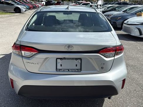 Certified 2025 Toyota Corolla LE FWD image 6