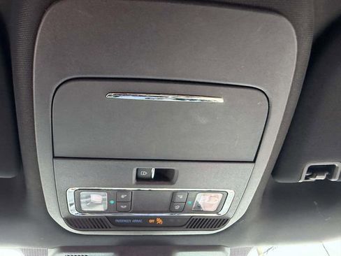 Used 2022 Ford F150 Lariat w/ Equipment Group 502A High AWD/4WD image 29