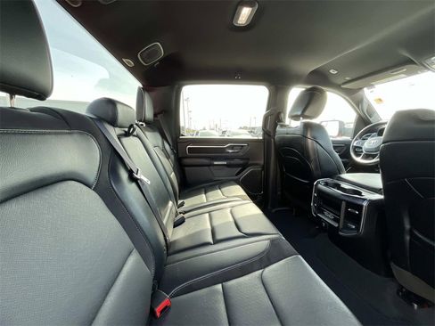 Used 2024 RAM 1500 Laramie image 13