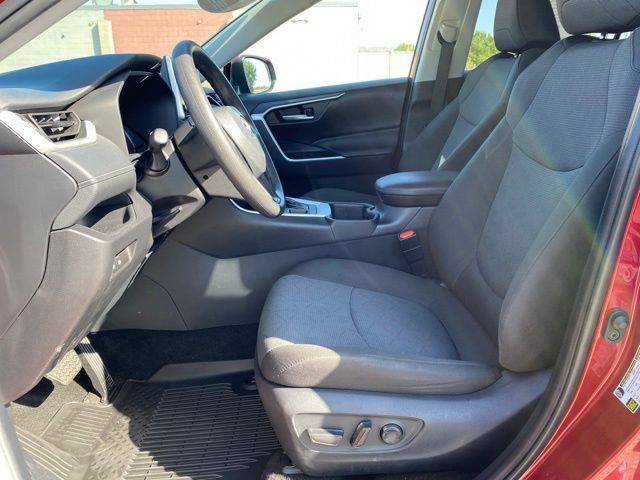 Certified 2025 Toyota RAV4 XLE AWD/4WD image 13