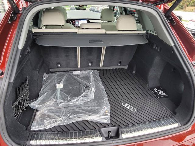 Used 2025 Audi Q5 Premium Plus w/ Premium Plus AWD/4WD image 8