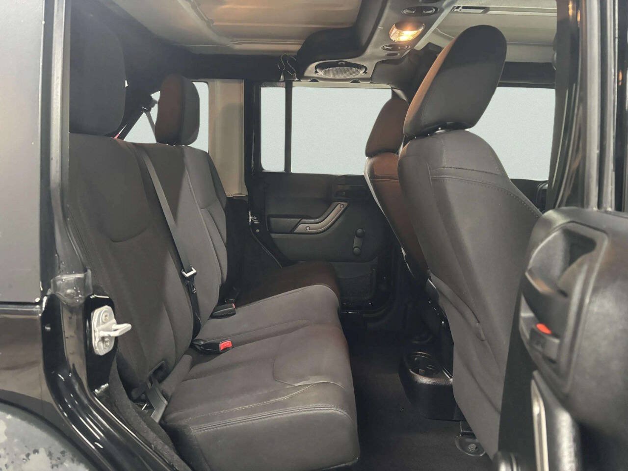 Used 2014 Jeep Wrangler Unlimited Sport AWD/4WD image 19