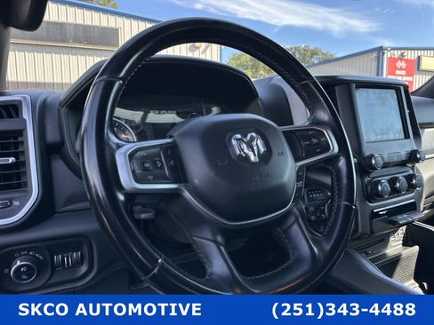 Used 2019 RAM 1500 Big Horn image 18