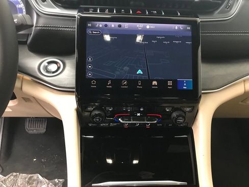 New 2025 Jeep Grand Cherokee L Limited image 22