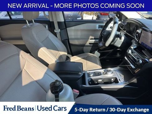 Used 2021 Ford Explorer Limited w/ Equipment Group 301A image 8