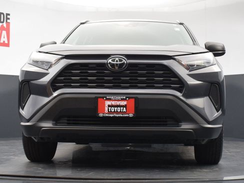 Used 2021 Toyota RAV4 LE image 29
