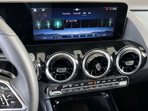 Used 2025 Mercedes-Benz GLA 250 GLA 250 image 18