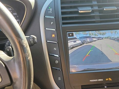 Used 2019 Lincoln MKC Select w/ Select Plus Package image 30