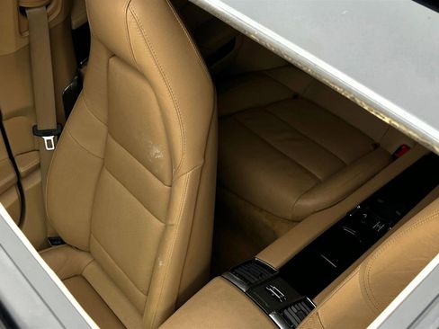 Used 2014 Porsche Panamera S image 26