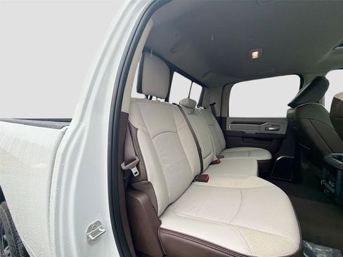 New 2026 RAM 3500 Laramie w/ Towing Technology Group AWD/4WD image 28