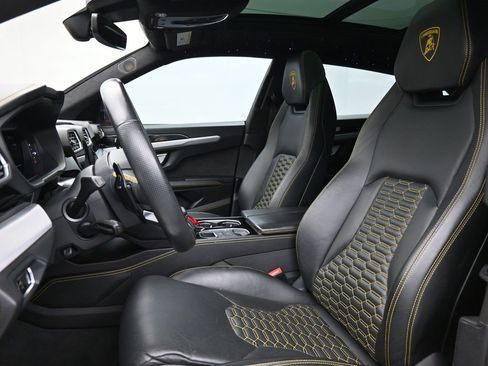Used 2019 Lamborghini Urus image 10