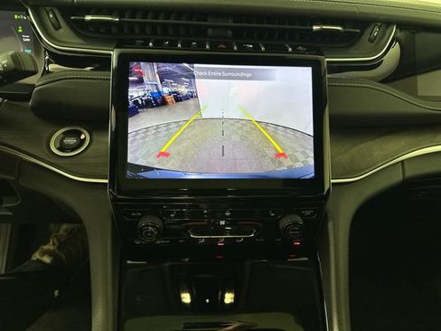 Used 2022 Jeep Grand Cherokee Limited 4xe AWD/4WD image 22
