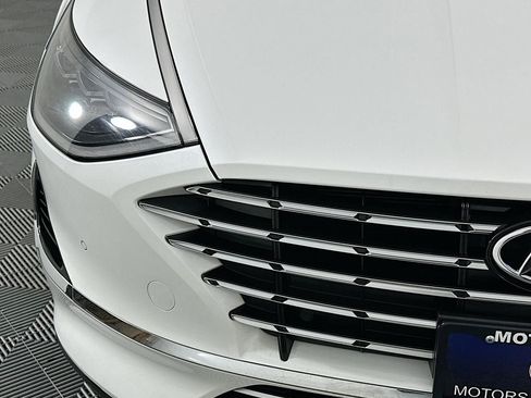 Used 2022 Hyundai Sonata Limited FWD image 3