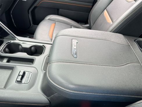 Used 2024 GMC Sierra 2500 AT4 w/ AT4 Premium Plus Package image 21