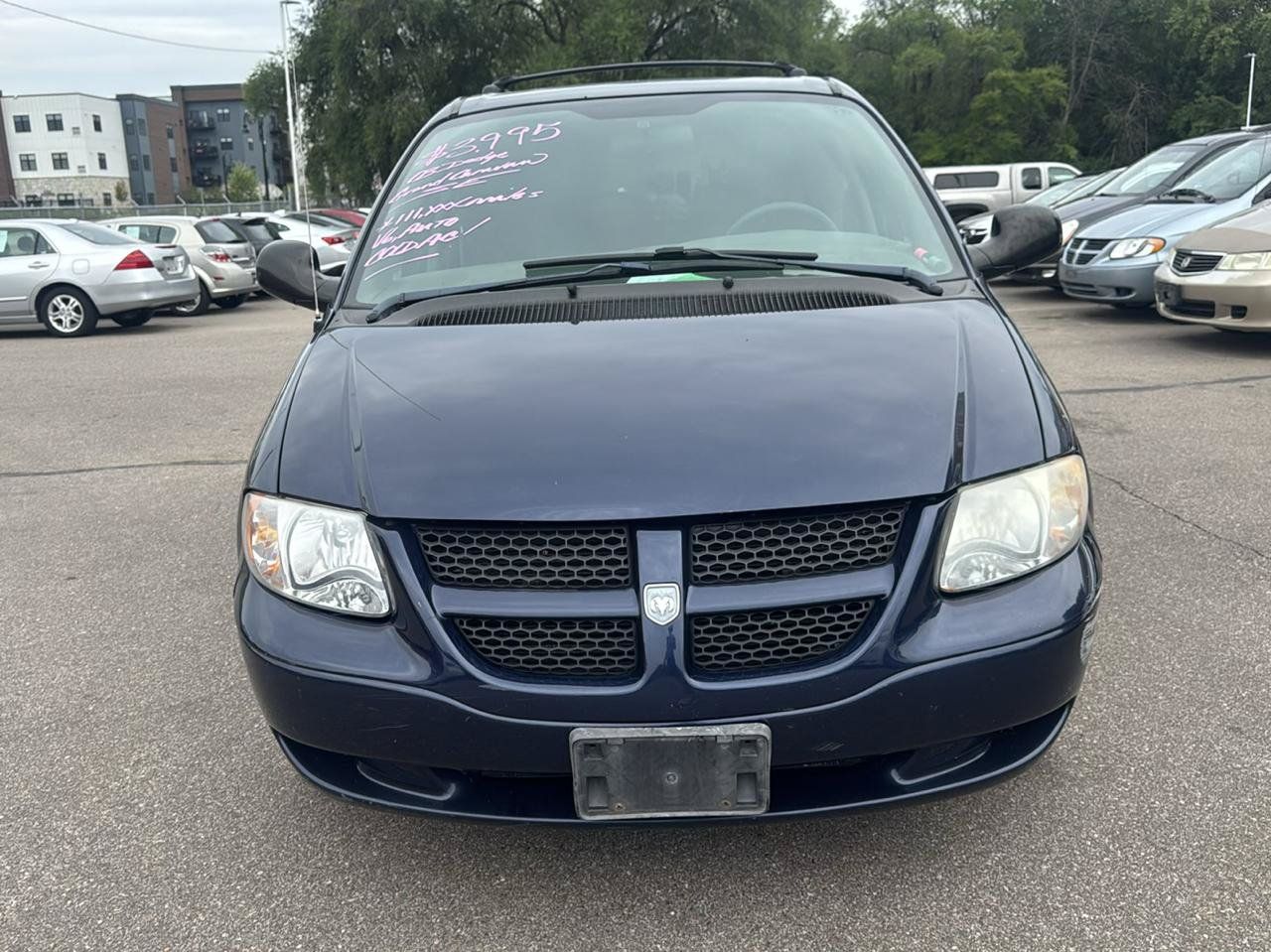 Used 2003 Dodge Grand Caravan SE FWD image 2