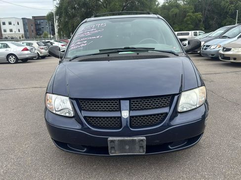 Used 2003 Dodge Grand Caravan SE FWD image 2