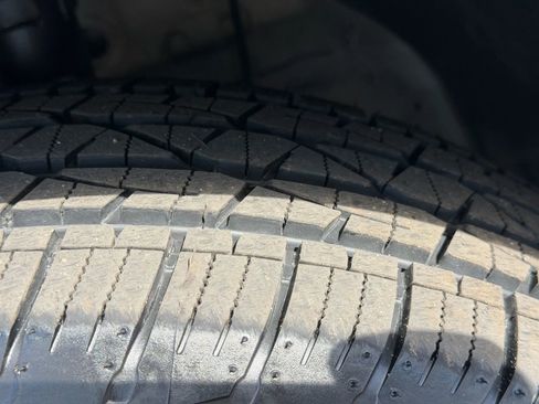 Used 2019 Hyundai Santa Fe SE image 34