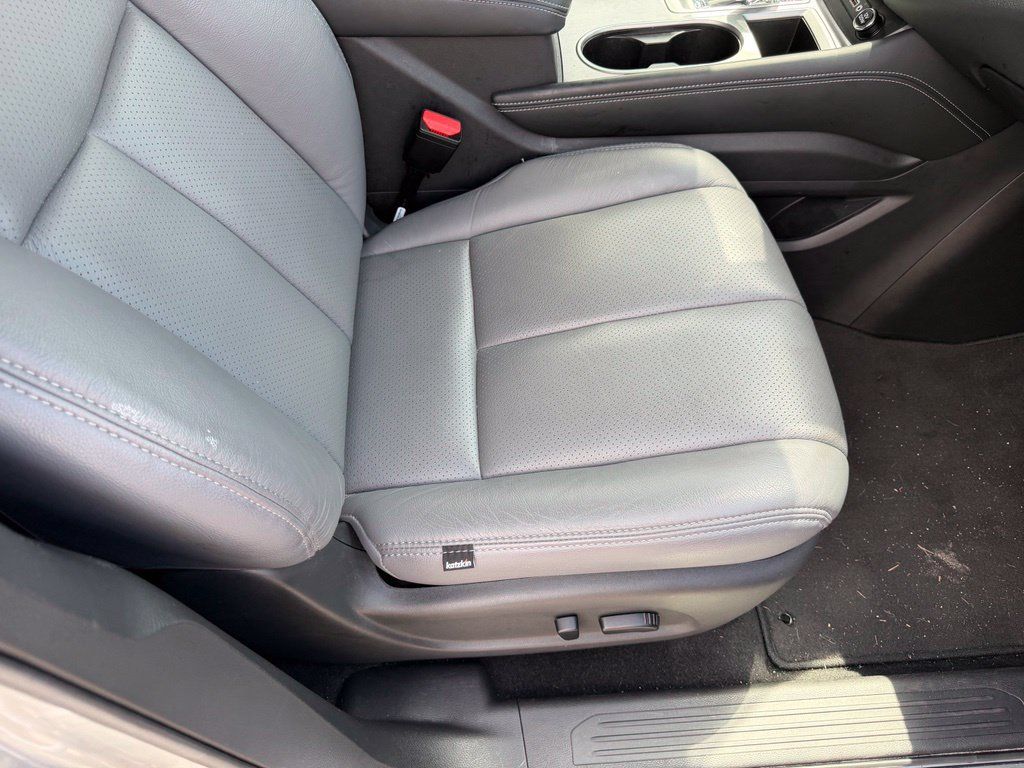 Used 2020 Nissan Murano SV FWD image 17