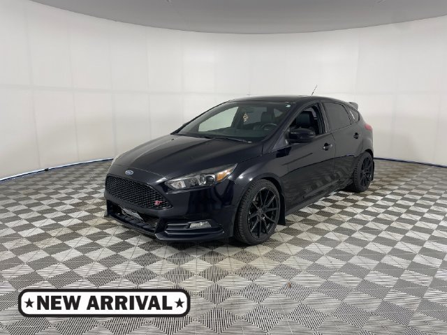 Used 2017 Ford Focus ST w/ Equipment Group 402A FWD image 1