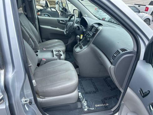 Used 2010 Kia Sedona EX w/ Luxury Pkg FWD image 13