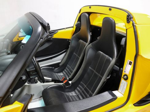 Used 2007 Lotus Elise RWD image 9