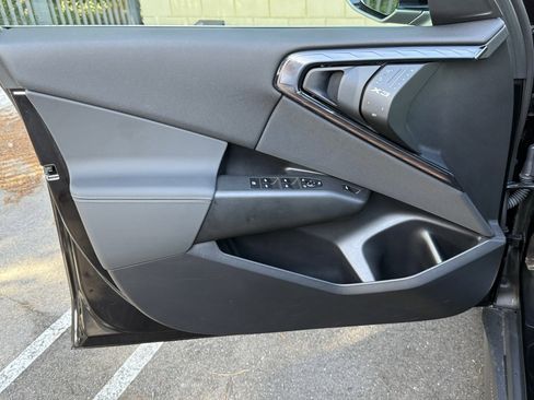 Used 2025 BMW X3 xDrive30i w/ Premium Package image 19