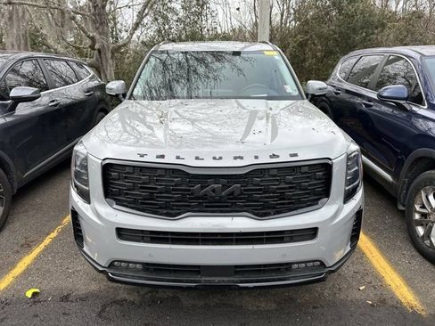 Used 2022 Kia Telluride SX w/ SX Prestige Package AWD/4WD image 3