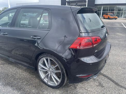 Used 2017 Volkswagen Golf R 4-Door AWD/4WD image 13