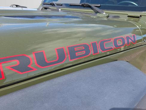 Used 2021 Jeep Wrangler Unlimited Rubicon image 32